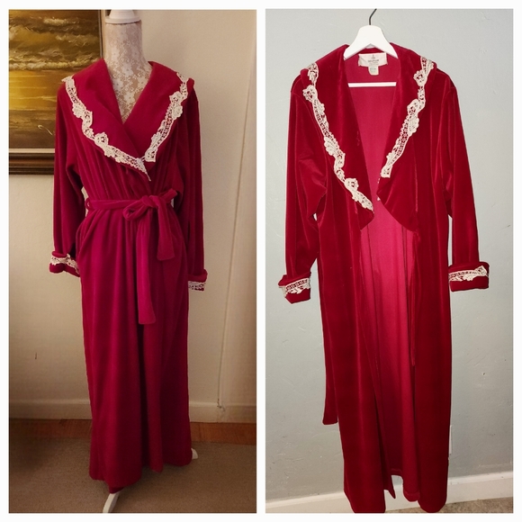 DB Boutique | Intimates & Sleepwear | Vintage 97s Red Velvet White Lace ...